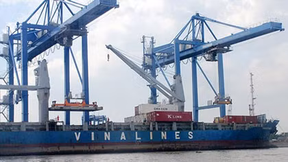 Vinalines thoái vốn tại 2 công ty