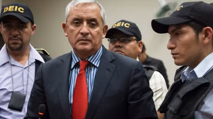 'Siêu bão' tham nhũng trên chính trường Guatemala