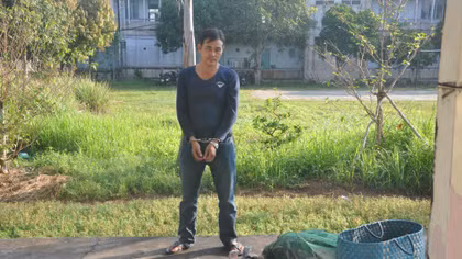 Vừa ra tù... lại đi "ăn đêm"