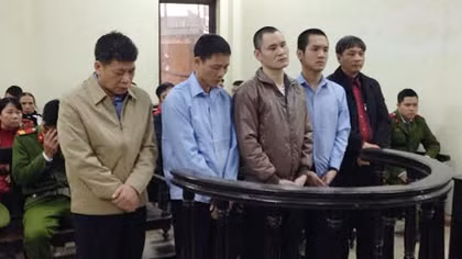 Nguyên Phó trưởng Ban tổ chức Quận ủy Cầu Giấy được giảm án 2 năm tù