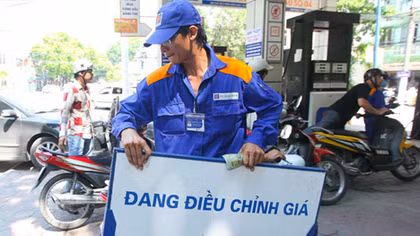 Sẽ xem xét cơ chế điều hành xăng dầu hằng ngày