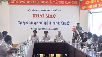 Khai mạc trại sáng tác văn học chủ đề “Ký ức Vũng Rô” 