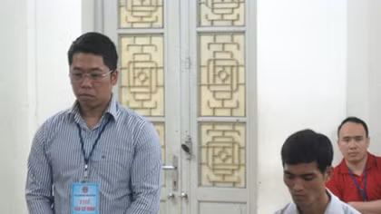Hai giám đốc câu kết sản xuất thuốc giả chữa bệnh 
