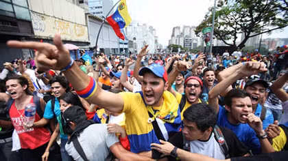 Venezuela: Thành lập Ủy ban Chống đảo chính 