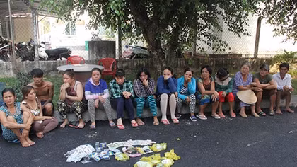 Căn nhà hoang thu hút nhiều “con bạc” quý bà 