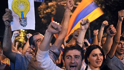 Kịch bản Ukraine đang tái diễn tại Armenia
