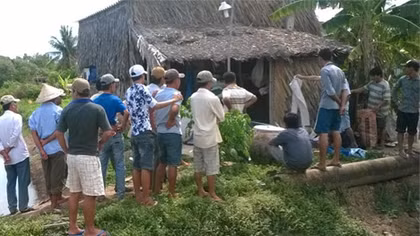 Treo cổ tự tử sau khi dùng búa sát hại vợ