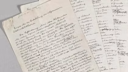 Thư của nhà bác học Einstein trị giá gần nửa triệu đôla