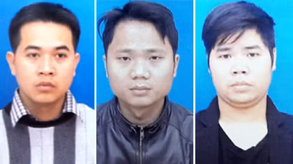 Cán bộ phòng nội vụ chuyên “nhân bản” bằng giả