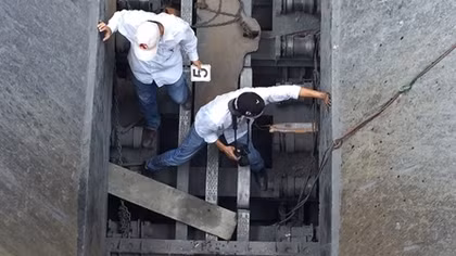 Nam công nhân chết thảm khi sửa chữa băng chuyền mỏ đá
