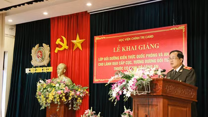 Khai giảng lớp bồi dưỡng kiến thức quốc phòng - an ninh khóa 2