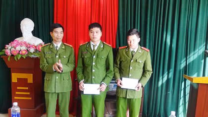 Hai cán bộ Công an huyện Ba Bể bị phơi nhiễm HIV trong truy bắt tội phạm