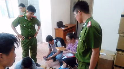 Triệt phá nhiều "tổng hành dinh" hàng giả