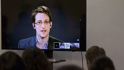 Edward Snowden muốn ngồi tù ở Mỹ