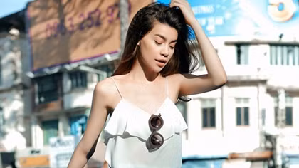 Hồ Ngọc Hà khoe dáng với dòng thời trang mới
