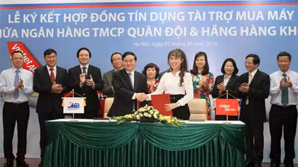 MB và Vietjet Air ký hợp đồng tín dụng tài trợ mua máy bay A320