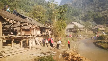 Nghịch lý nhà cao, đường to vẫn đói nghèo