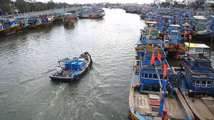 Tàu thuyền lại ra khơi, theo dõi chặt chẽ diễn biến thời tiết