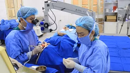Sẻ chia gian khó, ấm tình quân dân