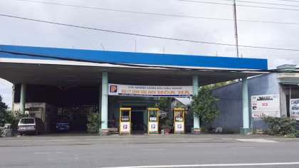 Cây xăng 10 năm không phép