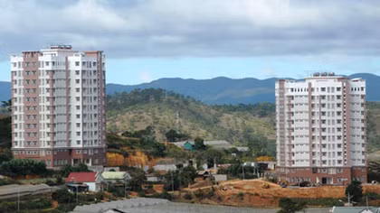 Sinh viên không ở, viên chức chẳng mặn mà