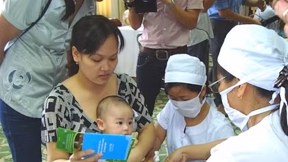 Vaccine dịch vụ hay miễn phí đều được Bộ Y tế kiểm định 