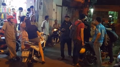 Mang súng, lựu đạn đi đòi nợ gây náo loạn khu phố
