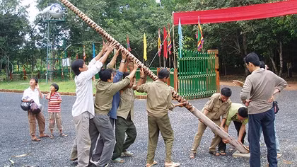 Bí ẩn hoa tế thần