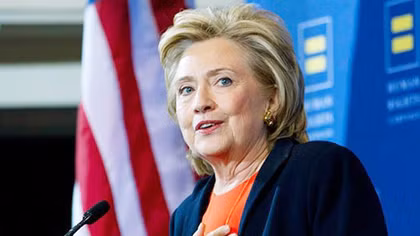 FBI điều tra cựu Ngoại trưởng Hillary Clinton