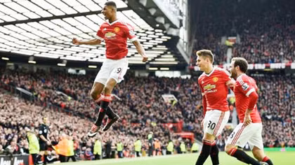 Rashford bước ra từ bóng tối, Mourinho nghĩ gì?