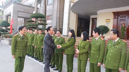 Thứ trưởng Nguyễn Văn Thành thăm, chúc tết thầy, trò Học viện CSND