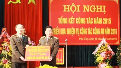 Thứ trưởng Bùi Văn Thành thăm và làm việc với Công an tỉnh Phú Thọ