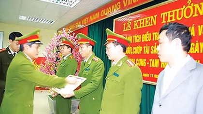 Chuyến “săn hàng Tết” khó quên của lính hình sự 