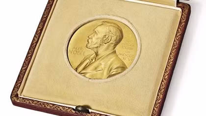 Nghĩa cử quanh việc đấu giá Huy chương Nobel