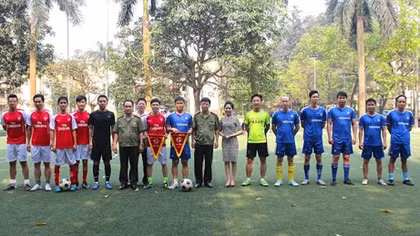 Báo CAND giao lưu bóng đá với Cục Cơ yếu
