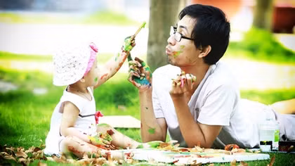 Gắn với trẻ em vì tôi là một đứa trẻ lớn đầu