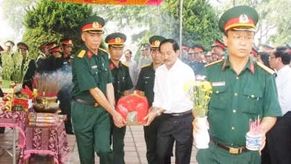 Truy điệu và an táng 52 hài cốt liệt sĩ tìm thấy tại chốt làng Khoai