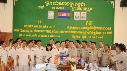 Công an Đồng Tháp ký kết đảm bảo ANTT với Công an PrâyVeng