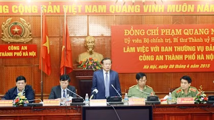 Bí thư Thành ủy Hà Nội làm việc với Công an TP Hà Nội