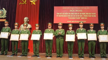 Gần 300 tập thể, cá nhân của Cảnh sát PCCC Hà Nội được khen thưởng