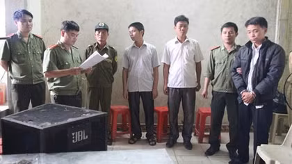 Khám phá đường dây đưa người trái phép sang Trung Quốc