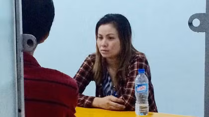 Say rượu đến quậy quán vợ cũ bị đâm chết