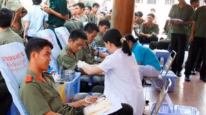 Hơn 800 đơn vị máu nghĩa tình vì đồng đội thân yêu