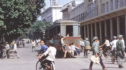 "Việt Nam, những năm 80" - câu chuyện về một cuộc gặp gỡ
