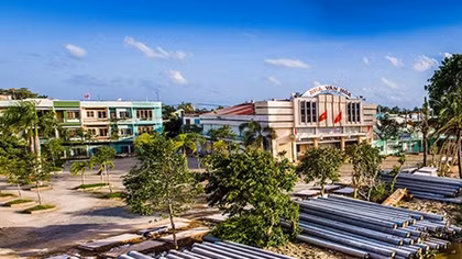 Khu “đất vàng”... cho thuê giá “bèo” 