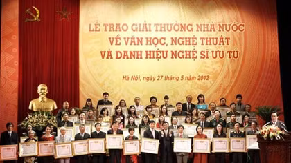 479 nghệ sỹ được trao tặng danh hiệu Nghệ sỹ Nhân dân, Nghệ sỹ Ưu tú 
