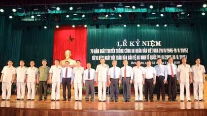 Hưng Yên kỷ niệm 70 năm ngày truyền thống CAND