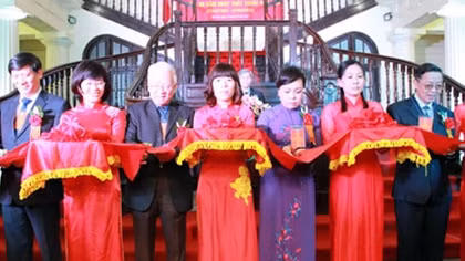Khánh thành phòng truyền thống của ngành y tế