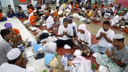 Indonesia và Malaysia giải cứu 2.000 di dân bị bỏ rơi trên biển