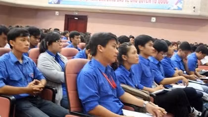 Bồi dưỡng kiến thức biển, đảo, biên giới cho 1.000 sinh viên